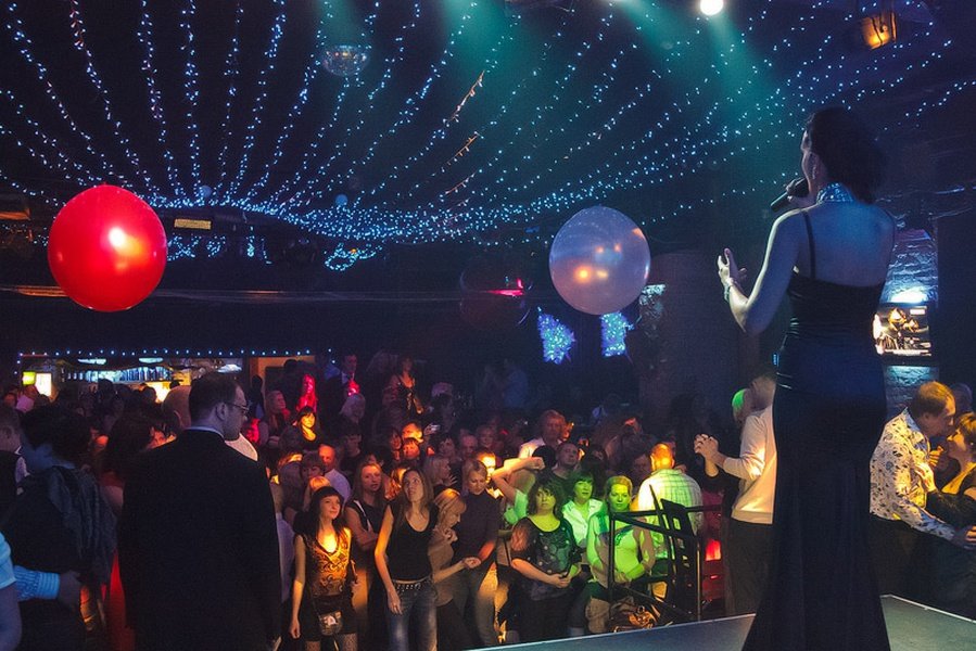 Клуб «Инкогнито»